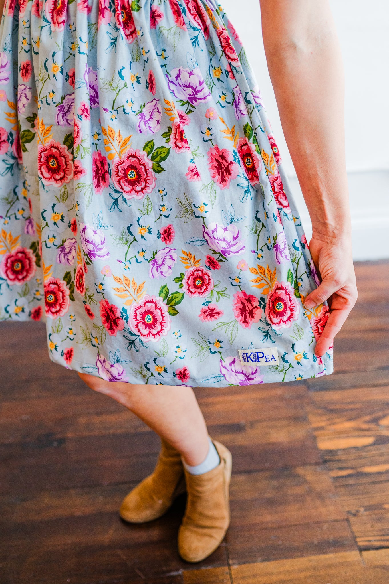 Spring Sprigs Ladies Pocket dress (ships in 2 weeks)