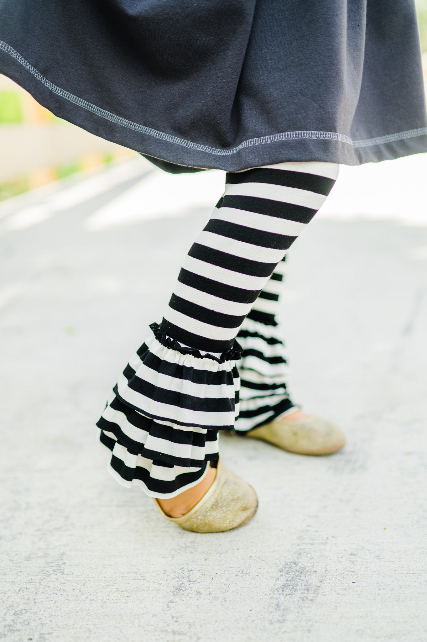 Spooky Skeletons  Ruffle Leggings