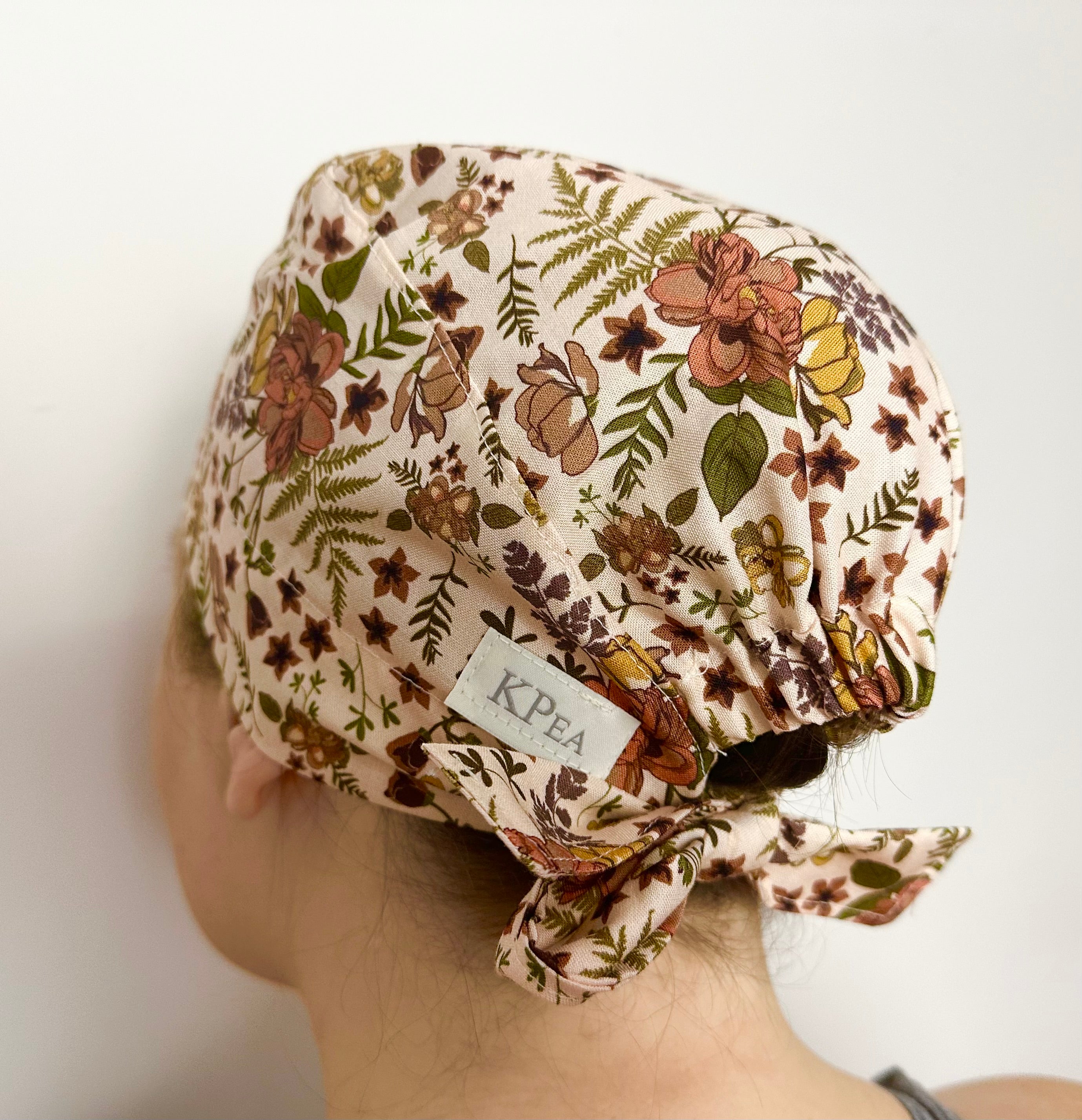 Vintage Floral Scrub Cap Tie Back or Bouffant Style