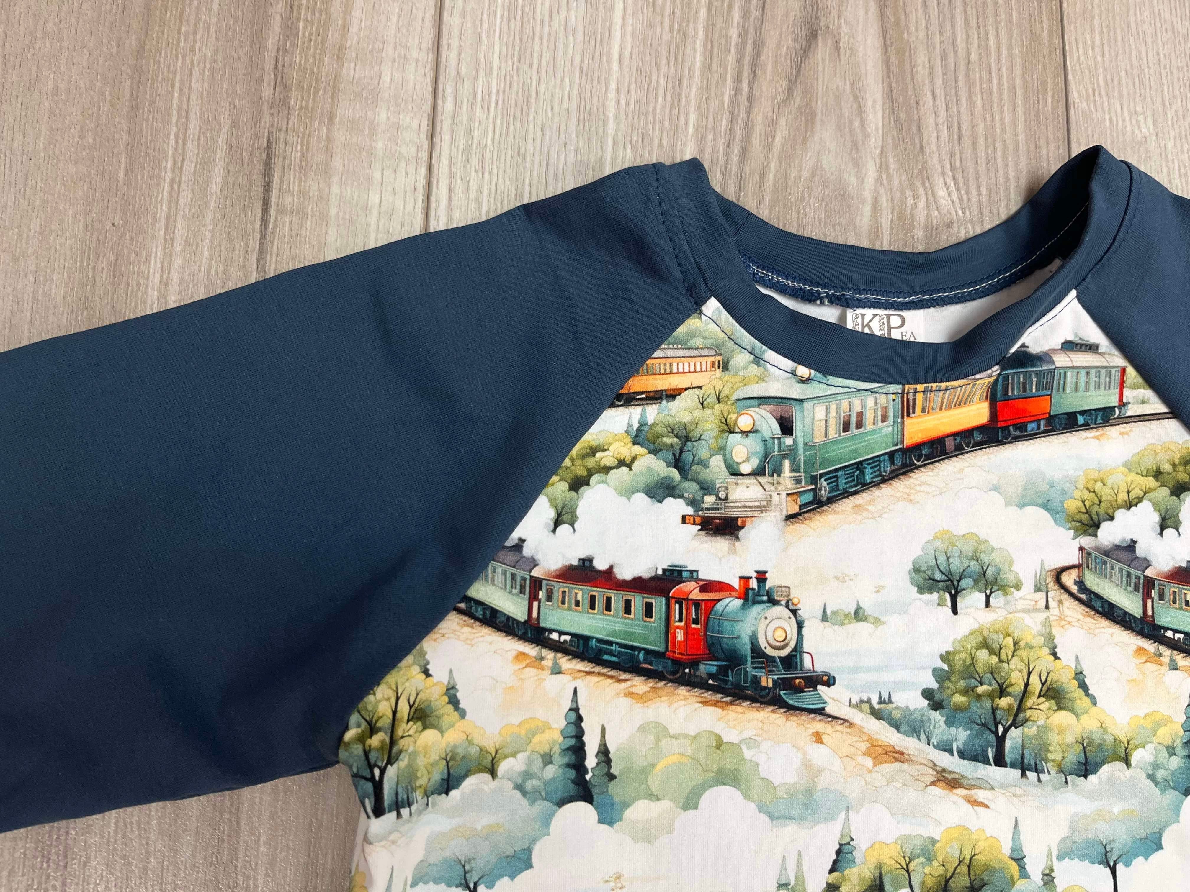 Hogwarts Express Griffin Tee (Ships in 2 Weeks)