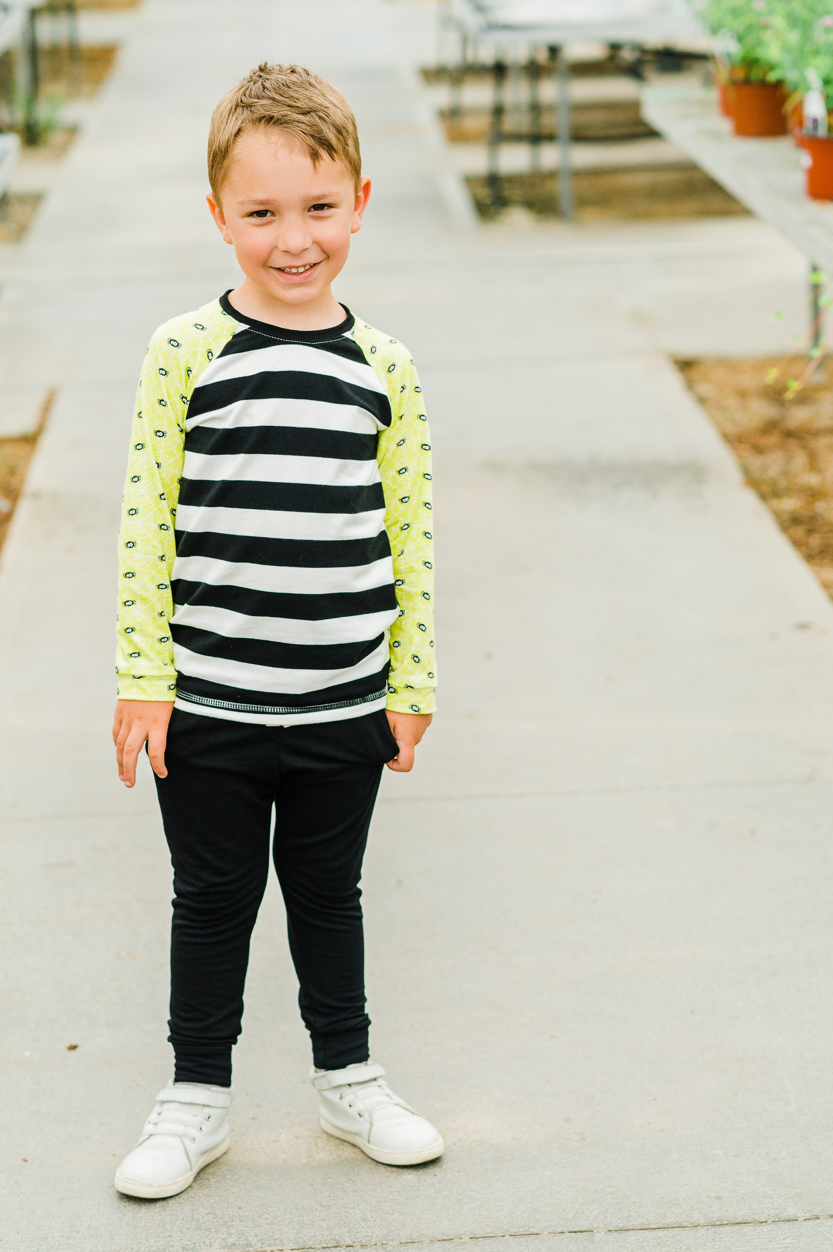 Itsy Bitsy Spider Griffin Long Sleeve Tee