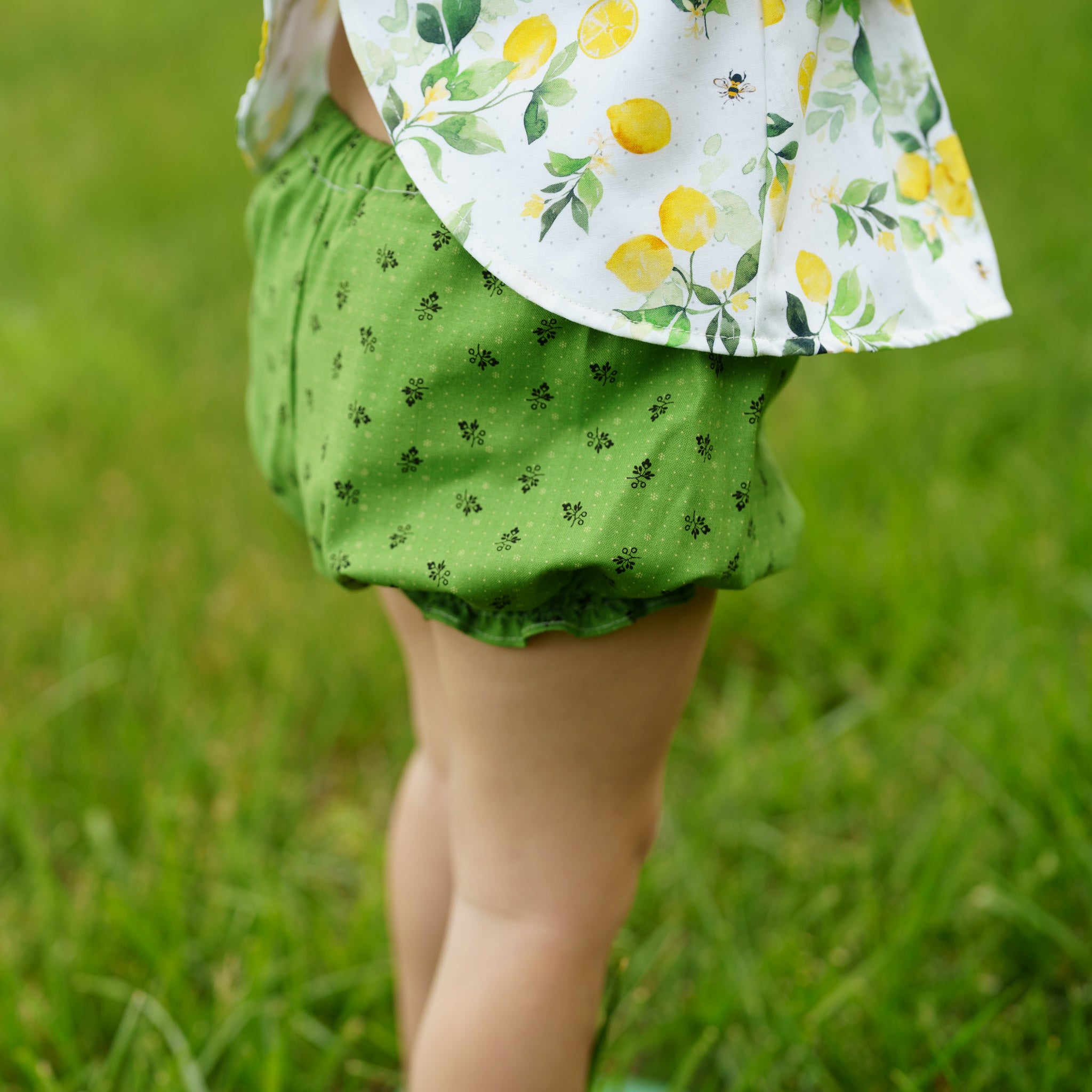 Lemonade Stand 🍋 X top and bloomer set(ships in 2 weeks)