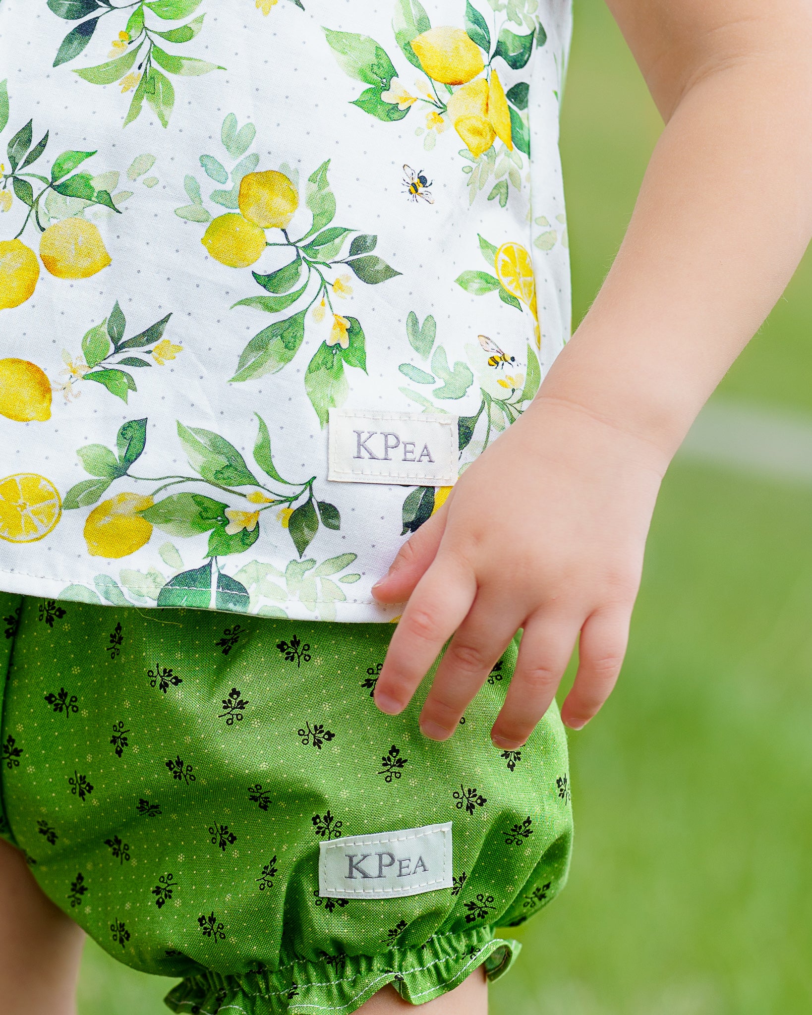 Lemonade Stand 🍋 X top and bloomer set(ships in 2 weeks)